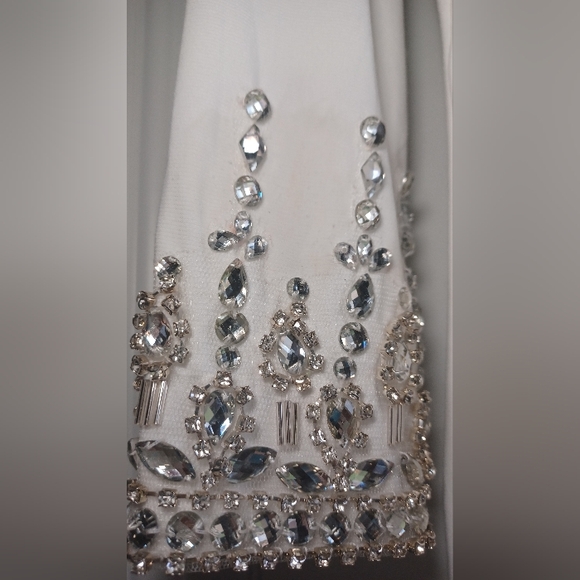 Mac Duggal Women's Beaded Cuff Drop Shoulder Gown Dress - Picture 8 of 12